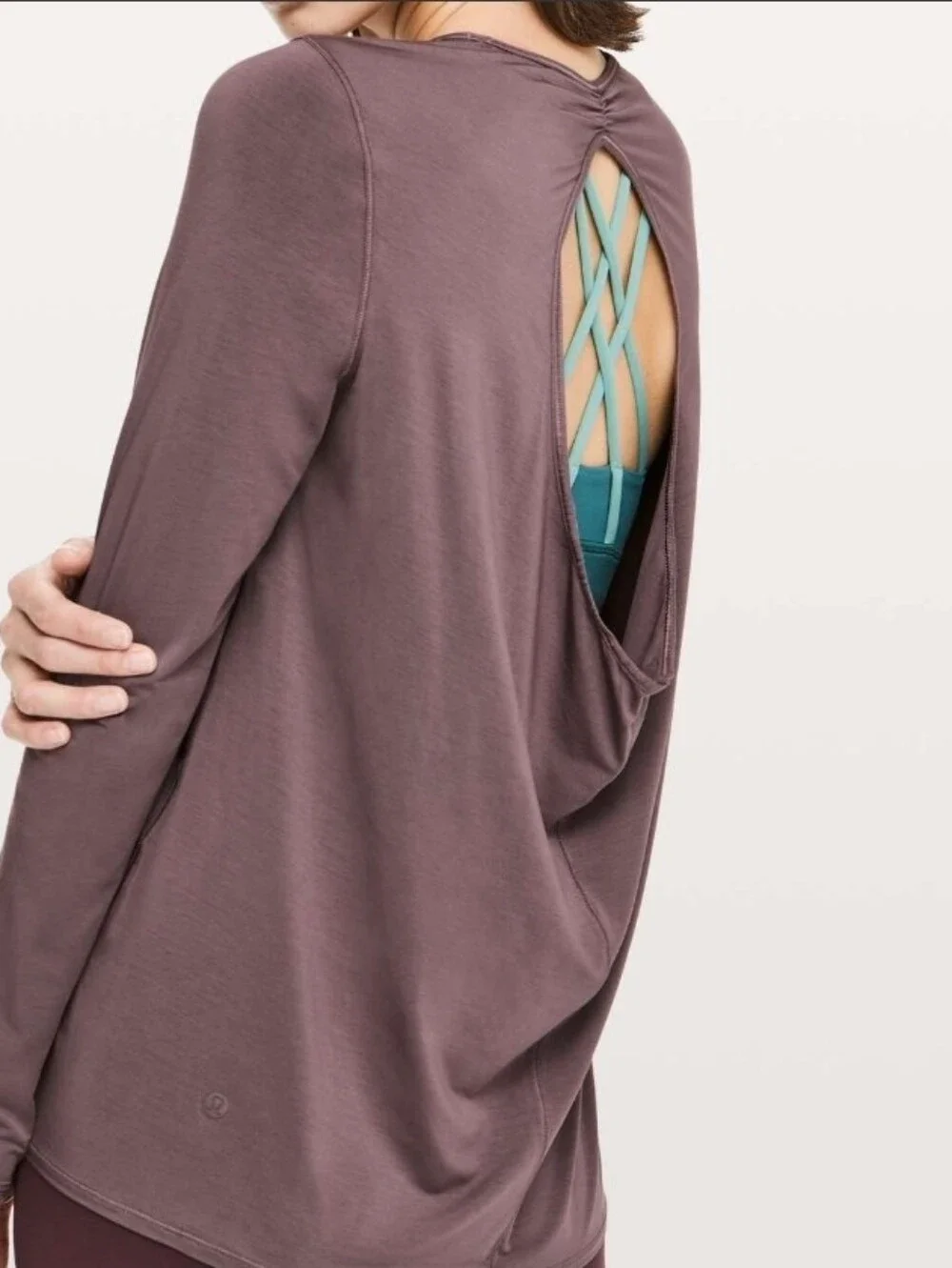 Lululemon Timeless Twist Long Sleeve, Size 4 *FLAWED*
